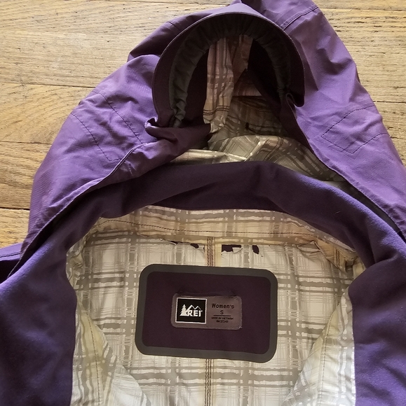 REI Co-op Women's Long Rain Jacket Sz Sm - Picture 8 of 8